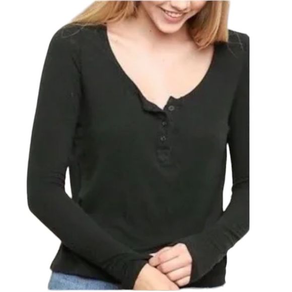 Brandy Melville 3 Piece Bundle Knit Sweater, 3 Button Long Sleeve Tee and Tank - Picture 6 of 12